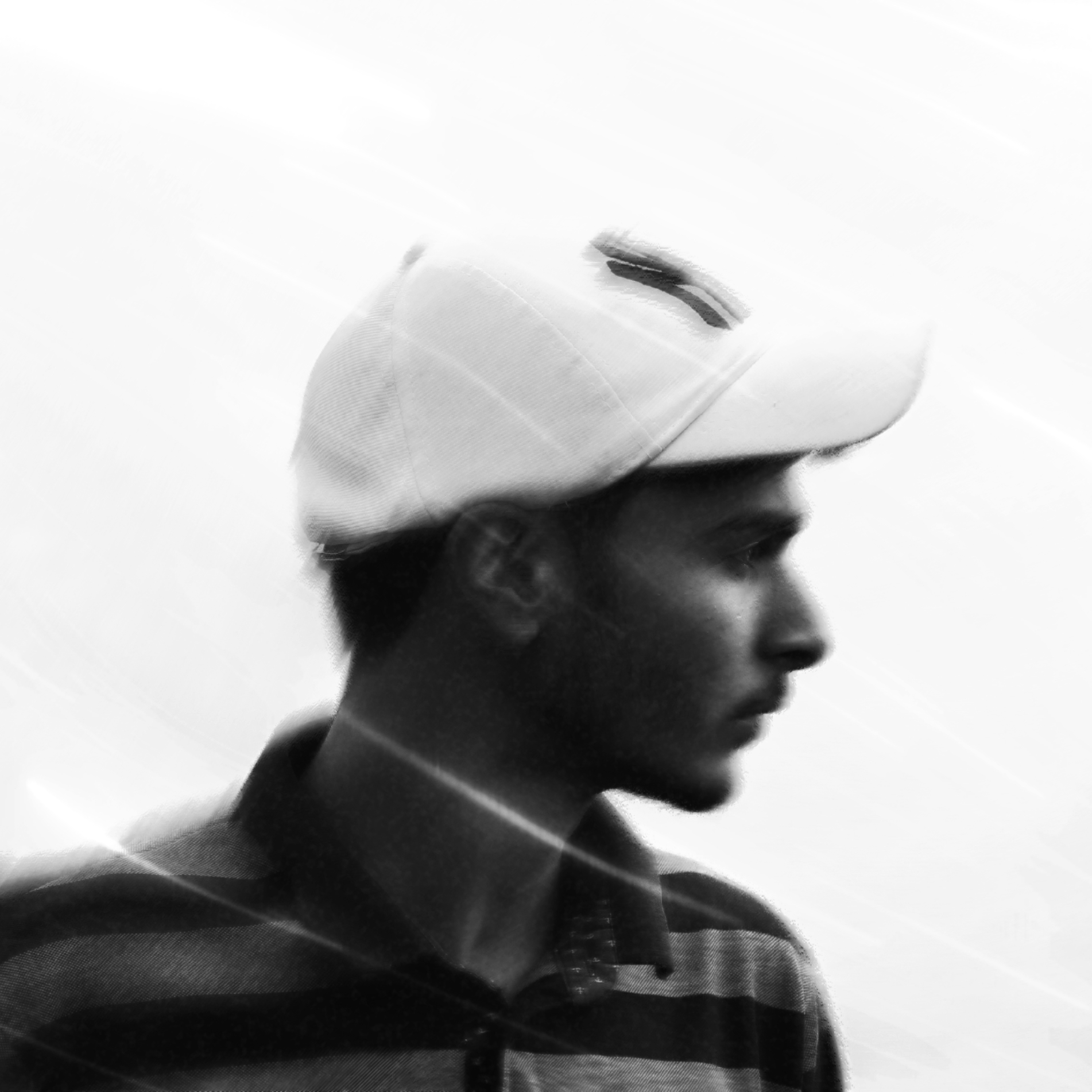 Portrait of Crossbrix, video editor and motion designer